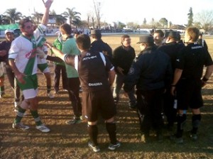 Sancionaron a un hincha en Viale