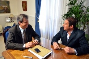 El Ministro de Gobierno recibió a los presidentes comunales