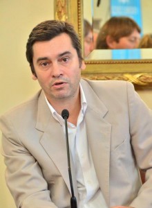 Presentó  el proyecto junto a los ediles Rettore y Quinteros.