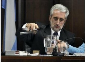 Daniel Vitali peritó las armas de fuego que tenía Adrián Molaro.