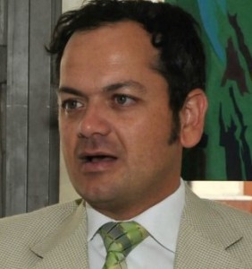 Urrutia, abogado defensor de Escobar Gaviria