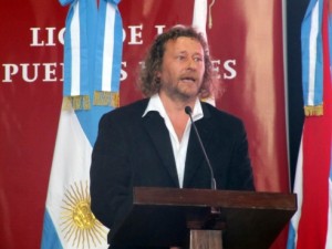 Francisco Senegaglia presentó su libro.