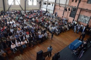 Se entregaron aportes para viviendas y escuelas.