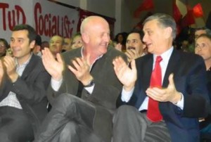 Binner acompañó a Viale.