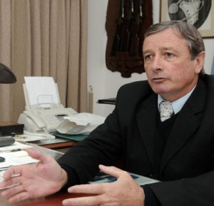 El reemplazante de Pascual sería José Luis Mondragón. 