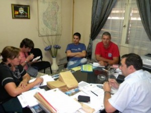 Se trabaja en la Sexta Fiesta del Deporte 2013.