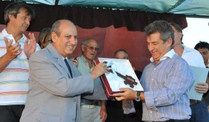 “Hay que modificar la Ley Castrillón", aseveró.