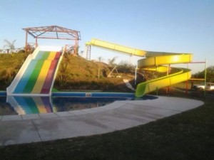 Se trabaja en la última etapa de la construcción del nuevo tobogán.