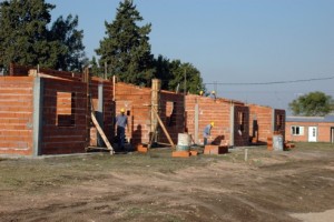 Construirán viviendas en Seguí, Tabossi, Hernandarias, María Grande y Hasenkamp.
