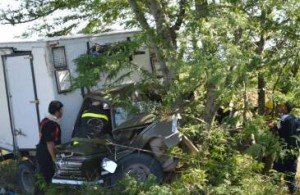 Dos menores y un mayor resultaron gravemente heridos.