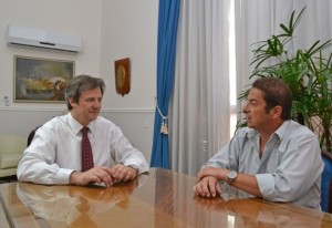 Bahl recibió al intendente Treppo.