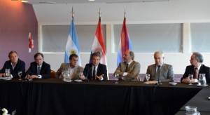 Cumbre binacional sobre vías navegables y puertos.