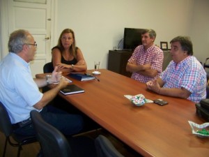 Se convino seguir trabajando con mano de obra municipal.