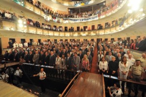 Mensaje en el Teatro 3 de Febrero.