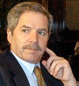 Solá arribará por la tarde.