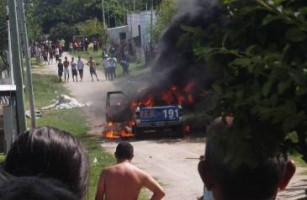 El joven quedó hospitalizado y dispusieron detener preventivamente al policía.