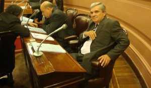 Consideró que "no es correcto" militar la postulación “desde la función”. 