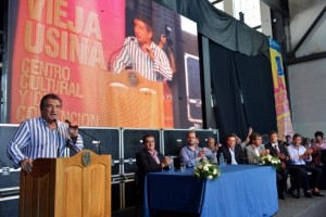"Este es el momento en que se demuestra lo que cada uno vale", dijo el Gobernador.