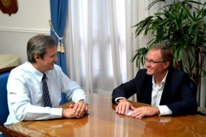 Bahl se reunió con el senador Ballestena.