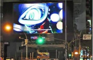 Piden remover carteles led en Crespo por perjudicar la visión.
