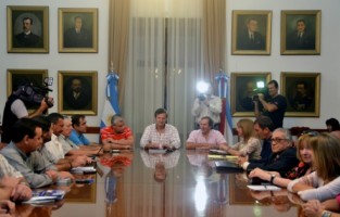 El Gobierno aumentó la propuesta salarial a los docentes