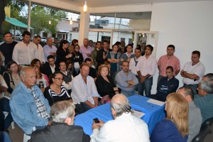 Reunión de dirigentes politicos en Villaguay