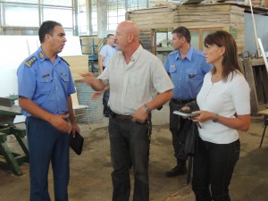Viale recorrió las unidades penales Nº 1 y Nº 6‏.
