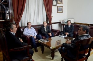 También se comunicó con la vicegobernadora de Neuquén.