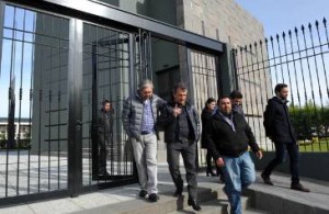 Urribarri sigue recorriendo el país.