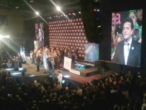 Llevó las firmas que reunió su sector en Entre Ríos