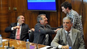 Urribarri junto a De Vido.