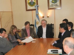 Convenio para ampliar la obra de gas natural en María Grande