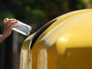 Se colocaron contenedores amarillos 