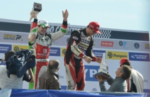 Urribarri inauguró la nueva pista en Concepción del Uruguay.