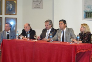 Fernández: "Tenemos que construir una Argentina que nos integre, no una que nos divida”.