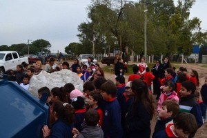 Consiste en integrar a la conciencia ambiental a todos los actores de la sociedad.