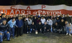 Urribarri se reunió con el plantel de Atlético Paraná.