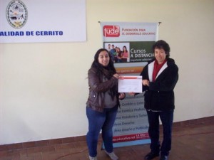 Primera egresada en Fude