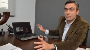 Jefe del Servicio de Fonoaudiología del Hospital Materno Infantil San Roque, Beltrán Duluc.