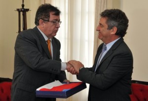 El entrerriano estuvo hoy con el embajador de Paraguay.