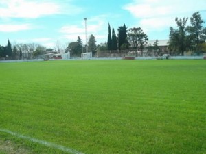 Acondicionan el estadio de Litoral de María Grande