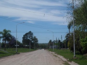 Iluminan una calle en Villa Urquiza