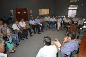 Reunión de trabajo por el Programa Viviendas Sociales.