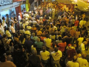 Reunión en el local de calle Antonio Crespo.