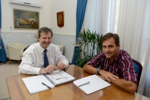 Bahl se reunió con el senador Kramer.