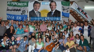 La militancia juvenil "no está sólo para salir a repartir boletas” dijo Bordet.