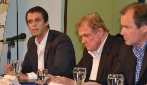  Padre e hijo, anotados para suceder a Bordet.