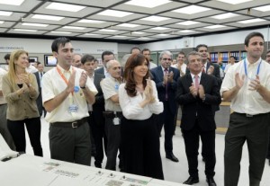 Urribarri acompañó a Cristina durante el acto este miércoles.
