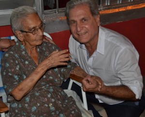 Solanas con vecinos de San Agustin.