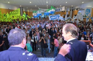 Acompañado por Cáceres, Bordet abrió un nuevo periodo de sesiones.
